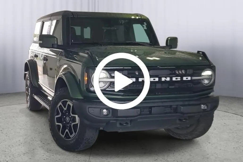 2023 Ford Bronco Outer Banks photo 1