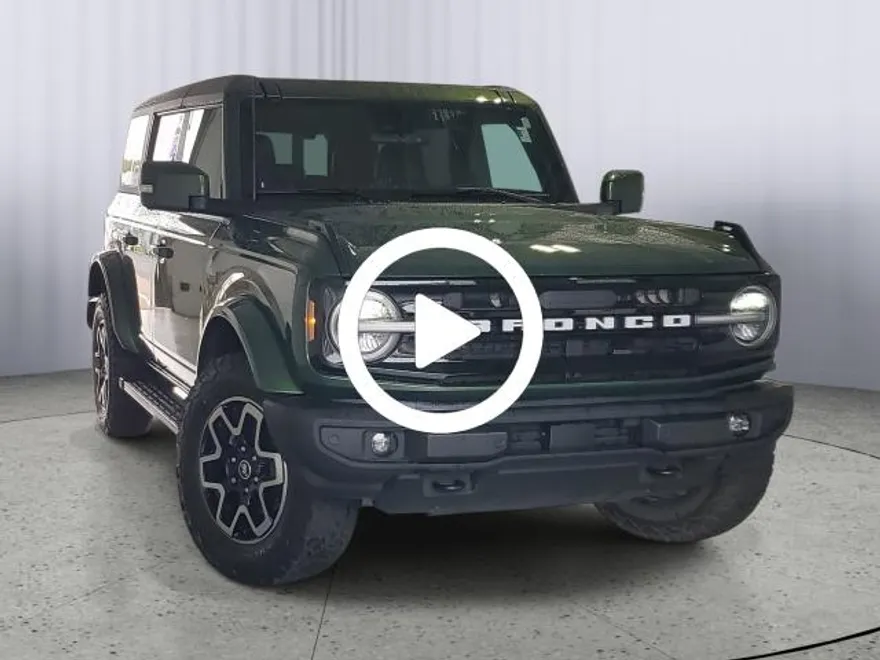 2023 Ford Bronco Outer Banks photo 1