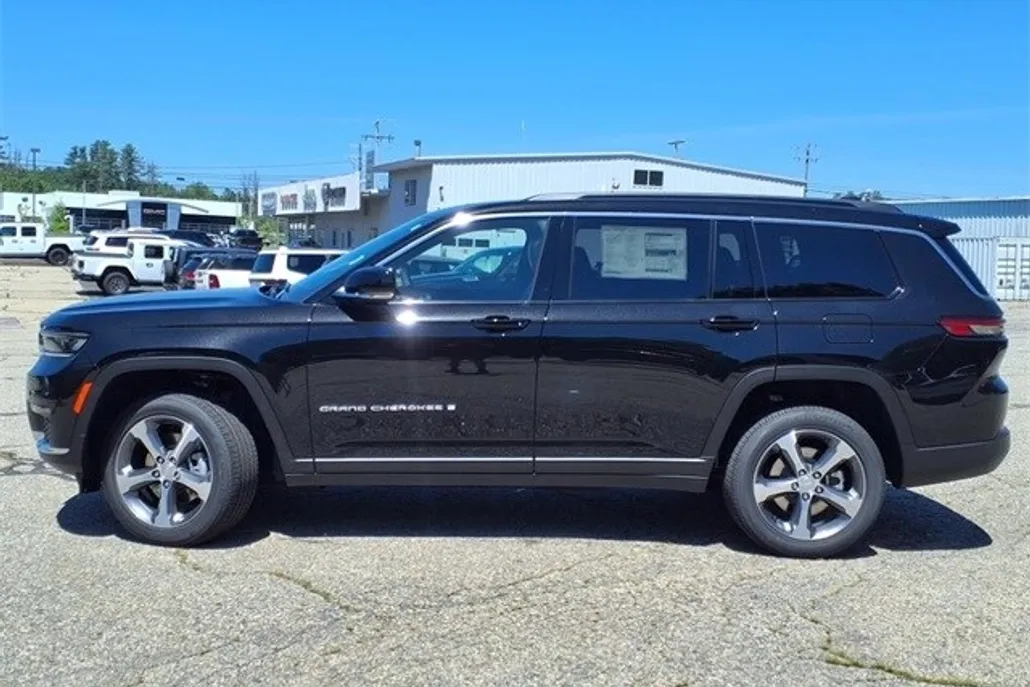 2025 Jeep Grand Cherokee Limited photo 1