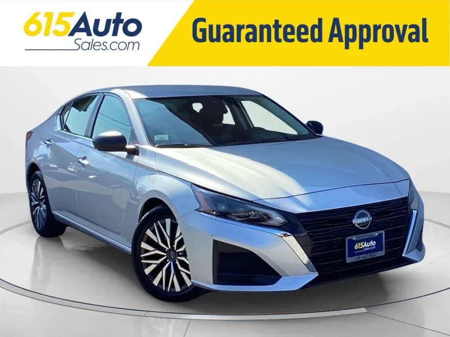 2024 Nissan Altima 2.5 SV photo 1