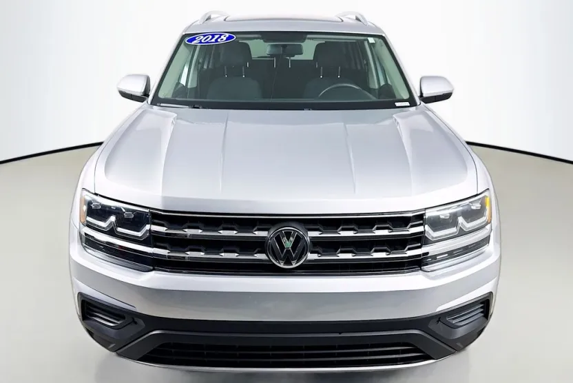 2018 Volkswagen Atlas V6 Launch Edition photo 1