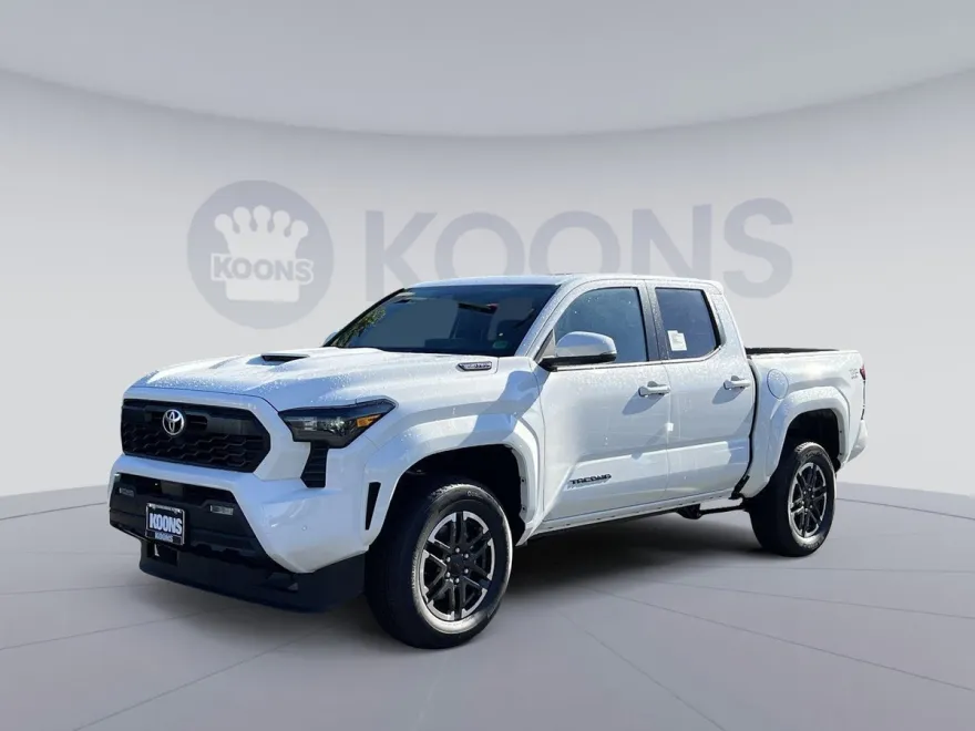 2025 Toyota Tacoma TRD Sport photo 1