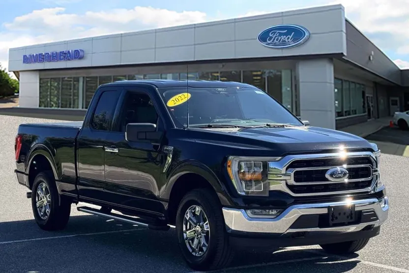 2022 Ford F-150 XLT photo 1