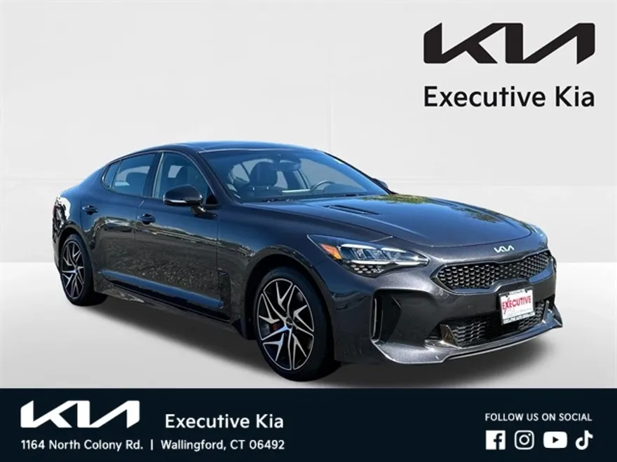 2023 Kia Stinger GT-Line photo 1