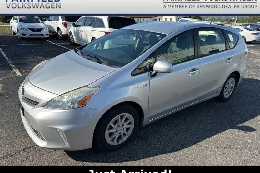 2014 Toyota Prius V Five photo 1