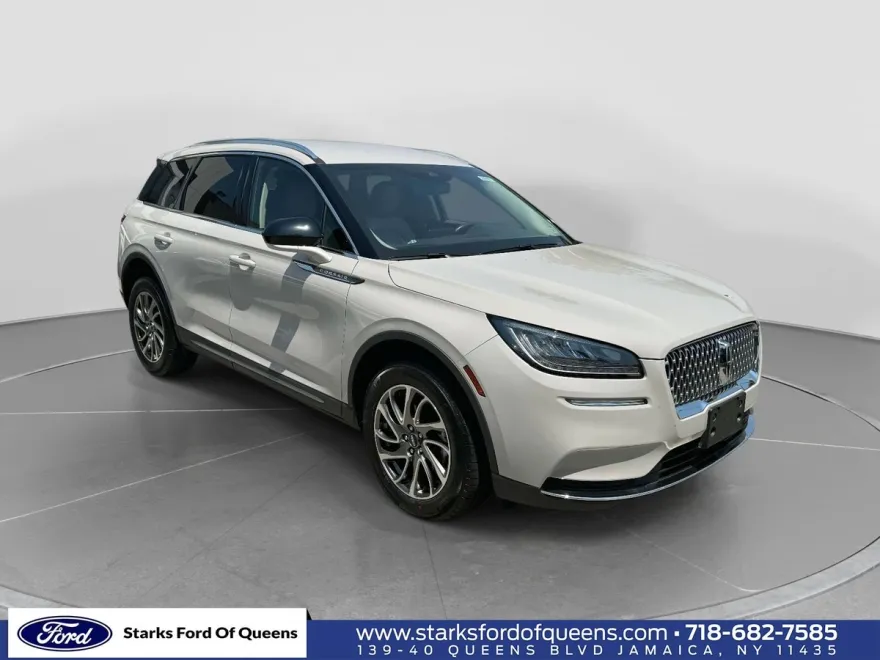 2021 Lincoln Corsair Standard photo 1