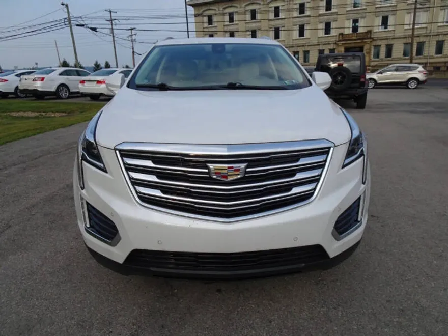 2018 Cadillac XT5 Premium Luxury photo 1
