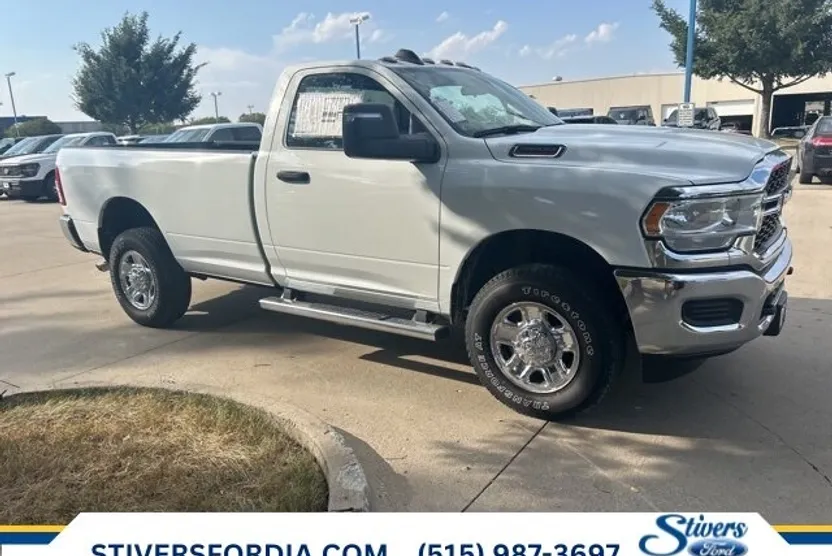 2023 Ram 3500 Tradesman photo 1