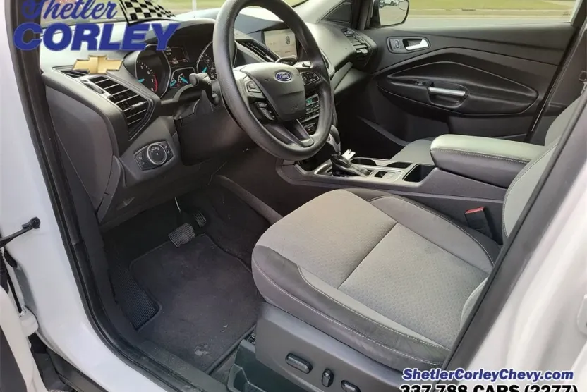 2019 Ford Escape SE photo 1