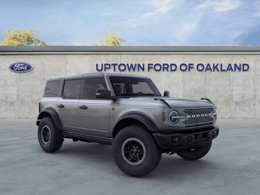 2025 Ford Bronco Badlands photo 1