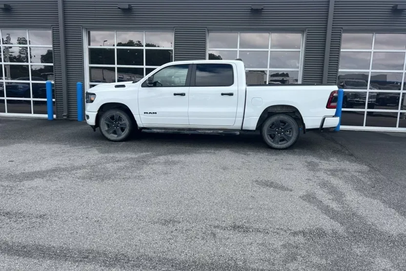 2024 Ram 1500 Big Horn Lone Star photo 1