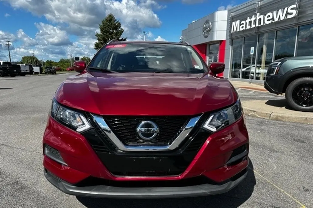 2020 Nissan Rogue Sport SV photo 1