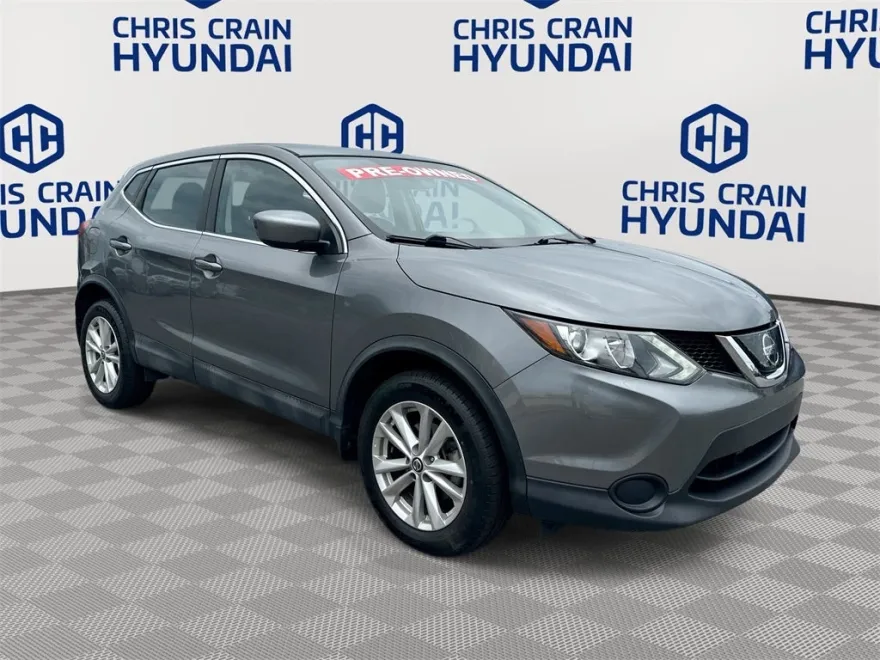 2019 Nissan Rogue Sport S photo 1