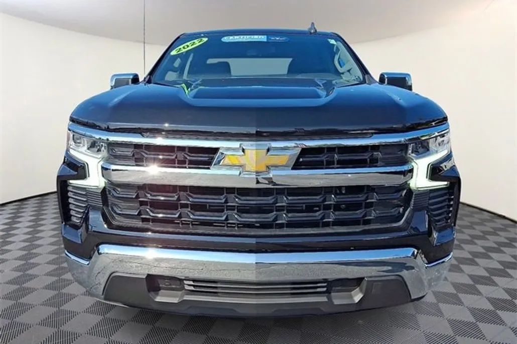 2022 Chevrolet Silverado 1500 LT photo 1