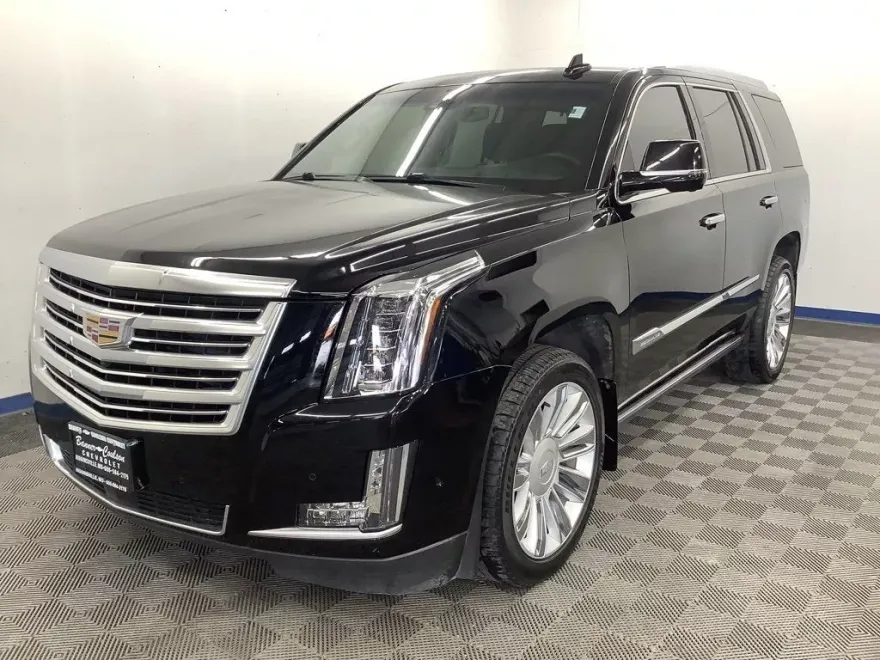 2018 Cadillac Escalade Platinum photo 1