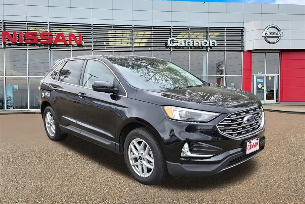 2022 Ford Edge SEL photo 1