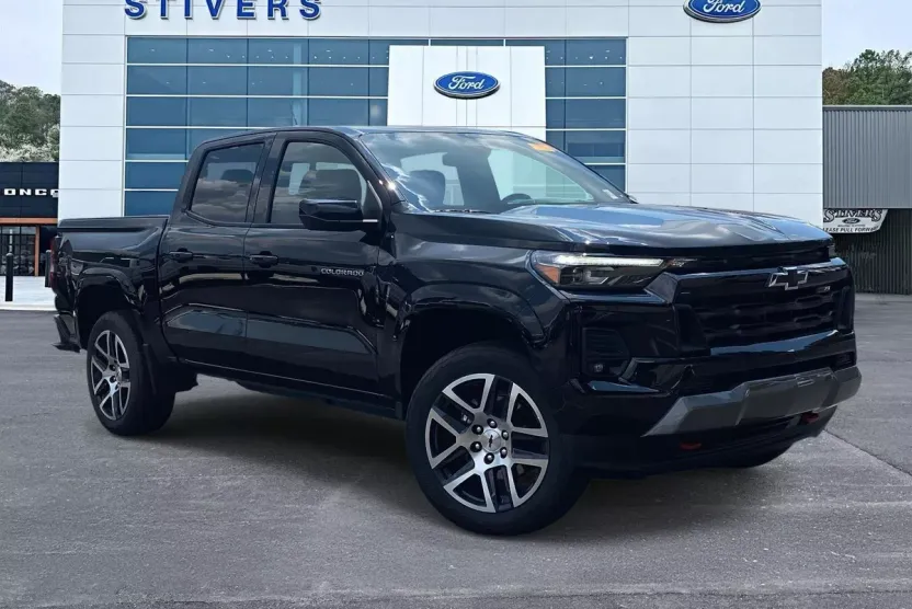 2024 Chevrolet Colorado Z71 photo 1