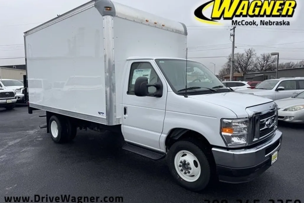 2025 Ford E-350 photo 1