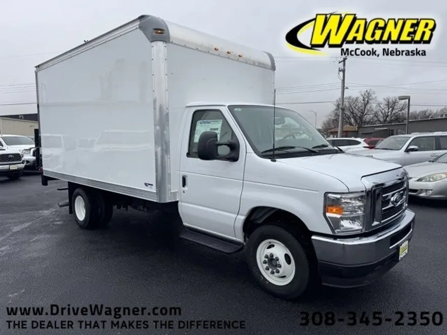 2025 Ford E-350 photo 1