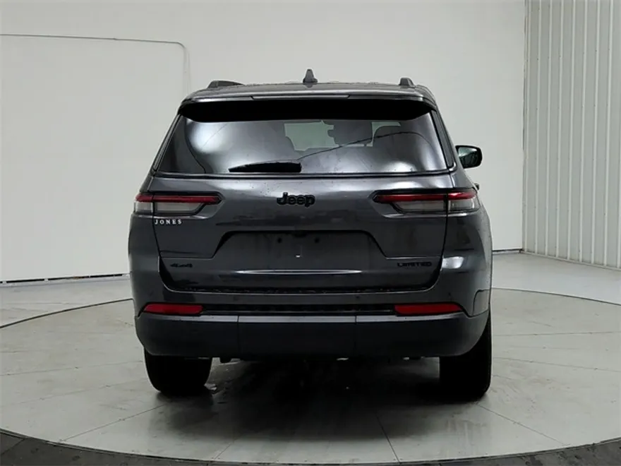 2025 Jeep Grand Cherokee Limited photo 1
