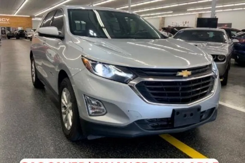 2018 Chevrolet Equinox LT photo 1