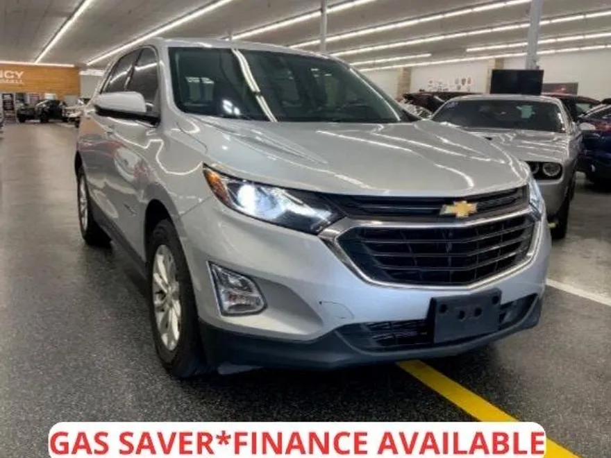 2018 Chevrolet Equinox LT photo 1