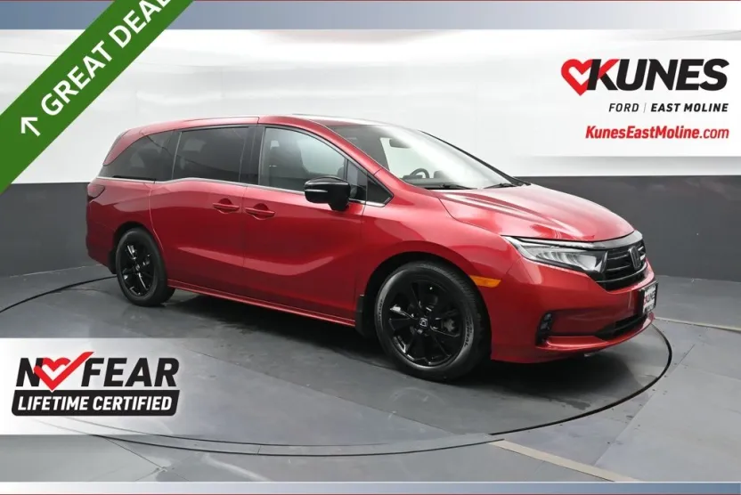 2023 Honda Odyssey Sport photo 1