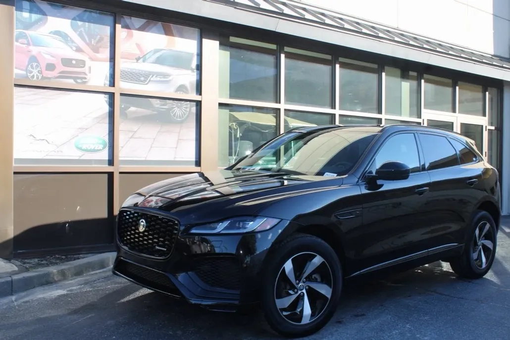 2024 Jaguar F-PACE R-Dynamic S P400 photo 1