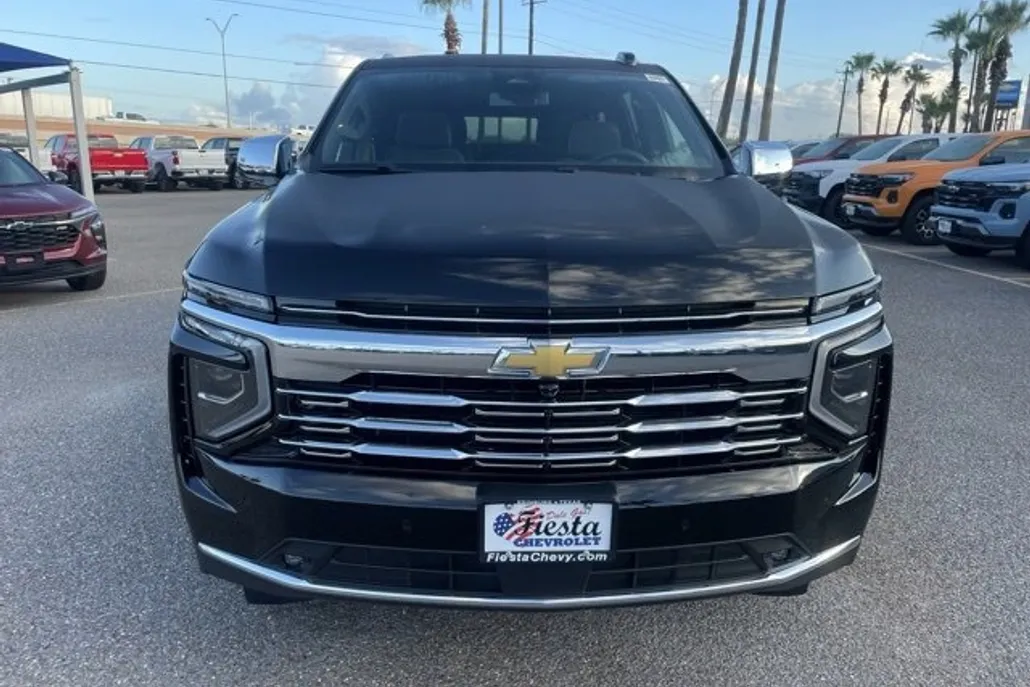 2026 Chevrolet Suburban Premier photo 1