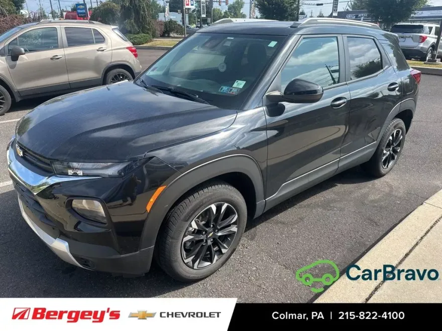 2022 Chevrolet Trailblazer LT photo 1