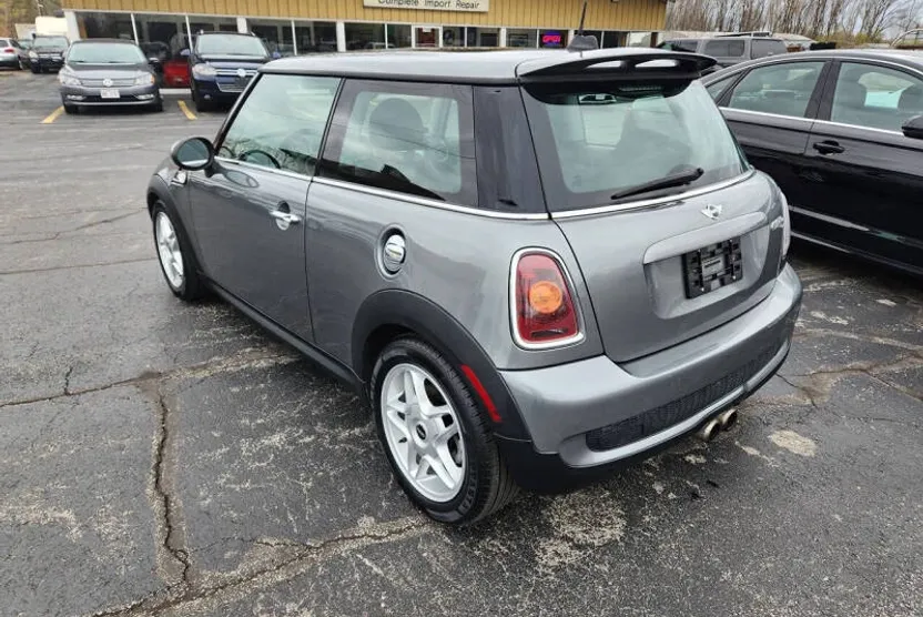 2008 Mini Cooper S photo 1