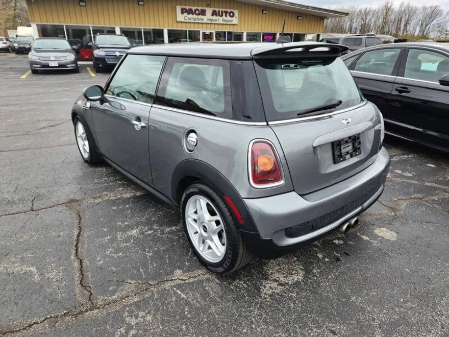 2008 Mini Cooper S photo 1