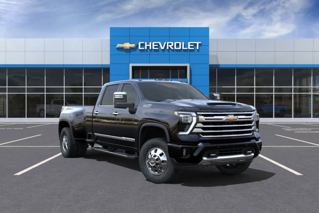 2025 Chevrolet Silverado 3500HD High Country photo 1
