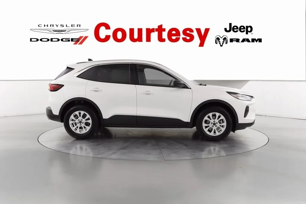 2023 Ford Escape Active photo 1