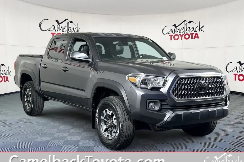2019 Toyota Tacoma TRD Off-Road photo 1