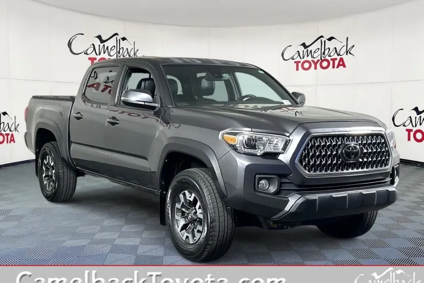 2019 Toyota Tacoma TRD Off-Road photo 1