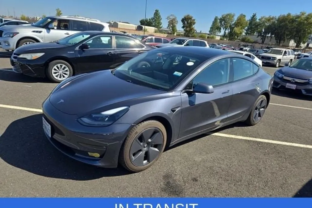 2021 Tesla Model 3 Long Range photo 1