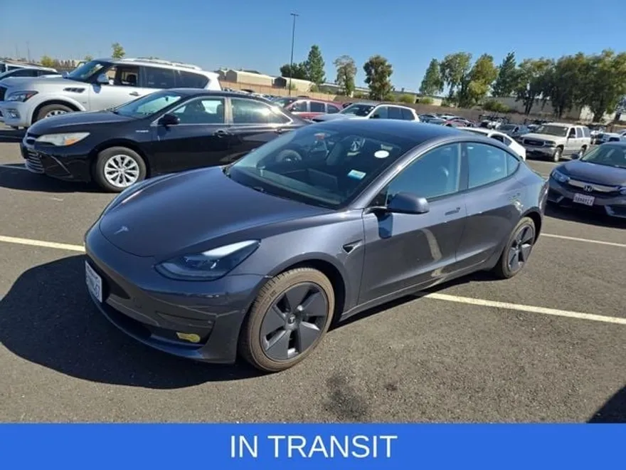 2021 Tesla Model 3 Long Range photo 1
