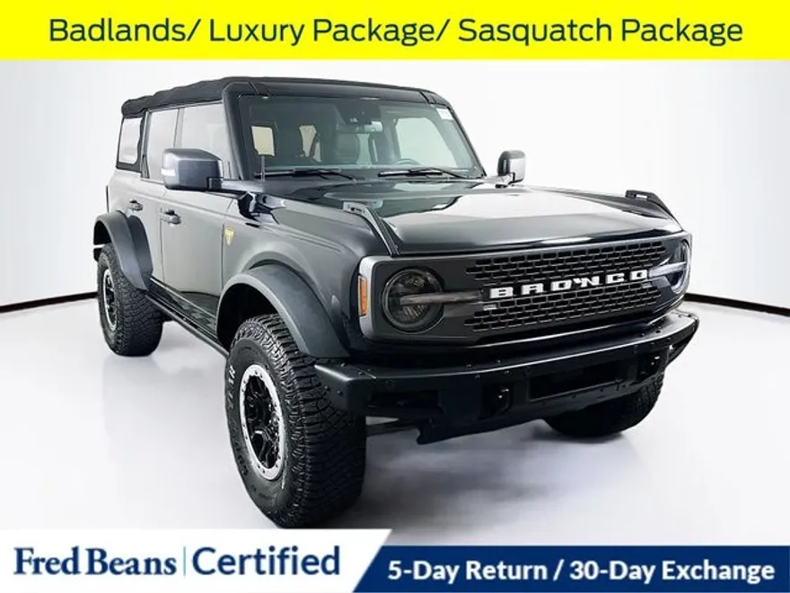 2022 Ford Bronco Badlands photo 1