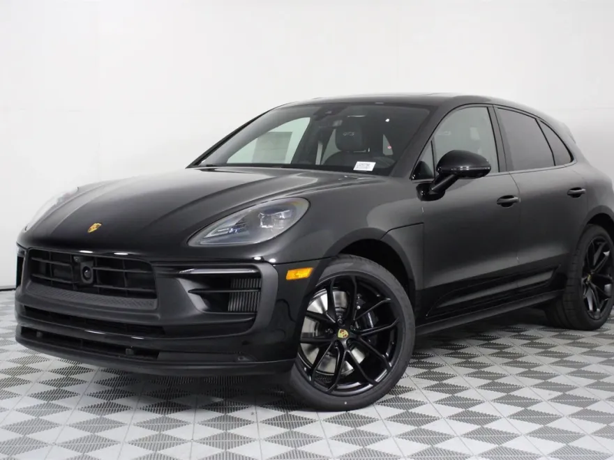 2025 Porsche Macan GTS photo 1