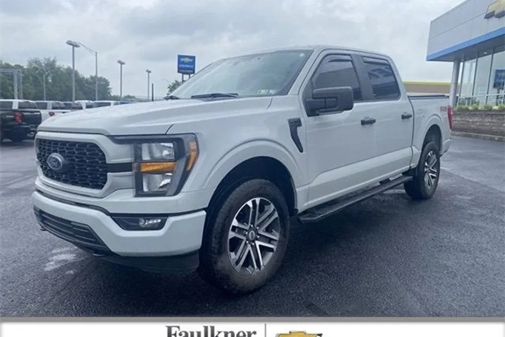2023 Ford F-150 XL photo 1