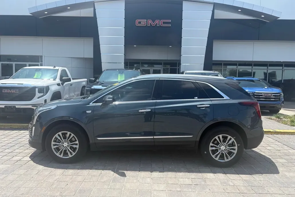2021 Cadillac XT5 Premium Luxury photo 1