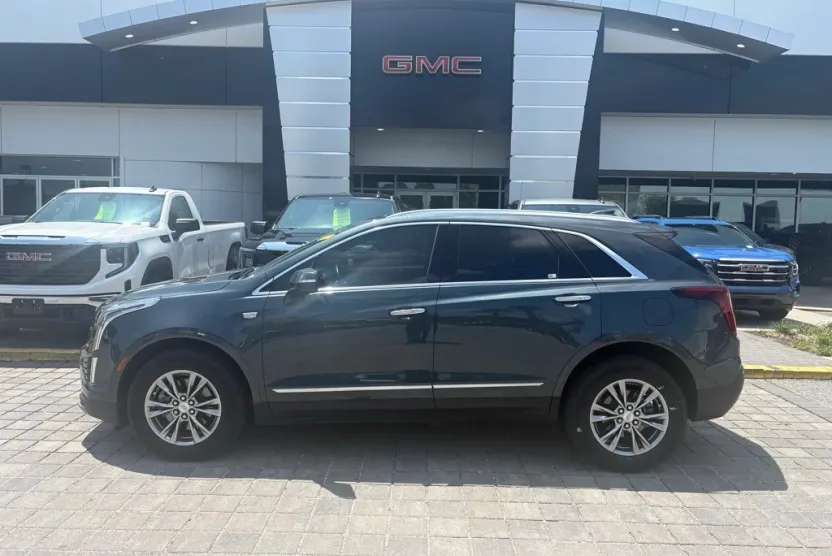 2021 Cadillac XT5 Premium Luxury photo 1