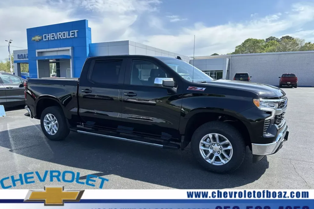 2025 Chevrolet Silverado 1500 LT photo 1