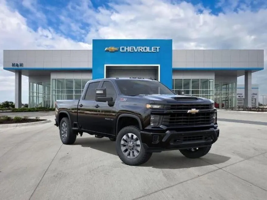 2026 Chevrolet Silverado 2500HD Custom photo 1