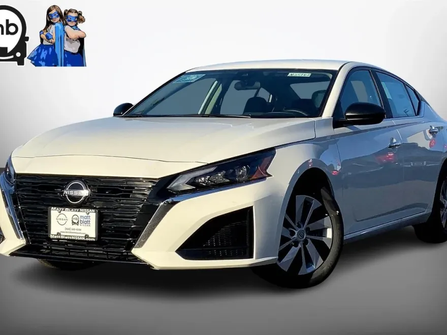 2025 Nissan Altima S photo 1