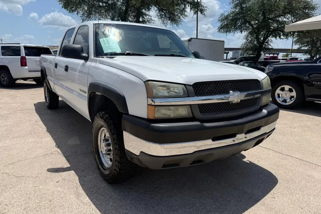 2004 Chevrolet Silverado 2500HD photo 1