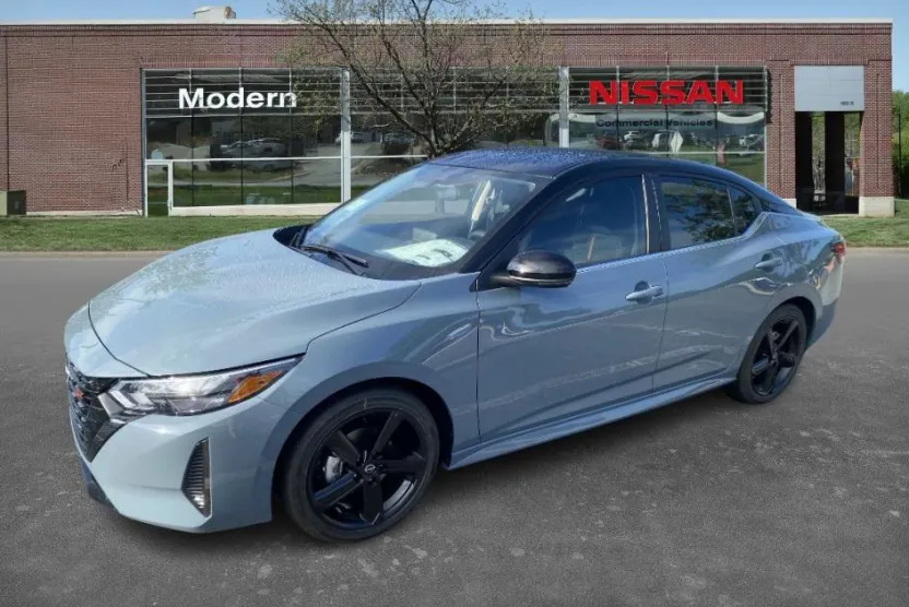 2025 Nissan Sentra SR photo 1