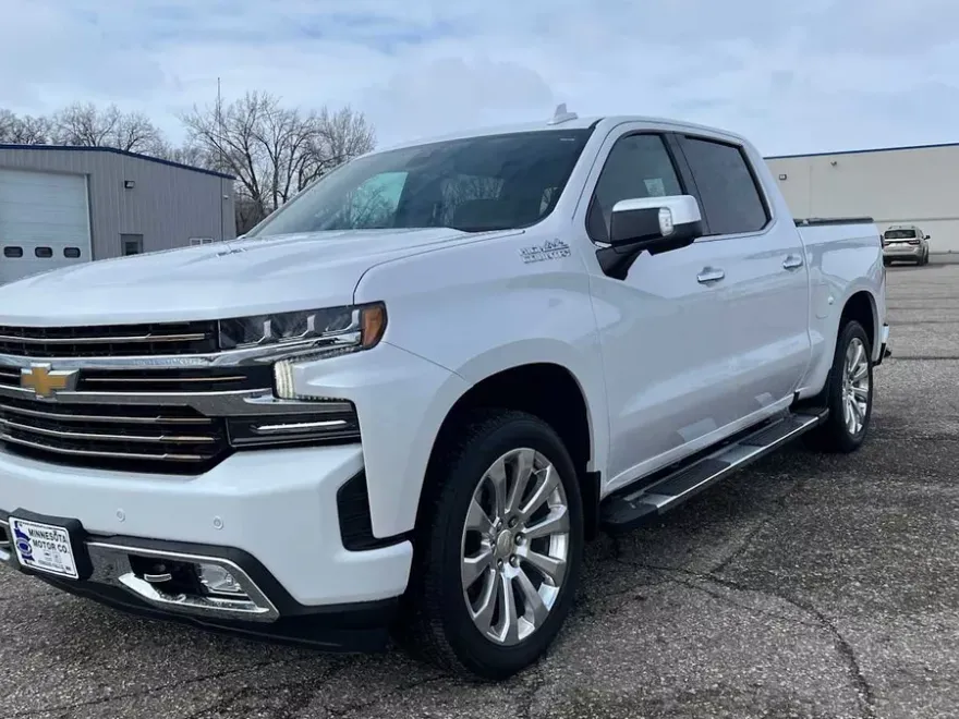 2022 Chevrolet Silverado 1500 High Country photo 1