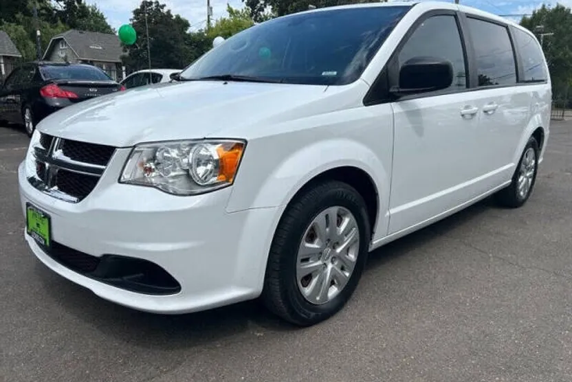 2018 Dodge Grand Caravan photo 1